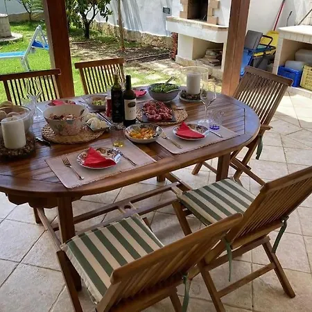 ヴィラ Carolina トッレ・スペッキア・ルッジェーリ