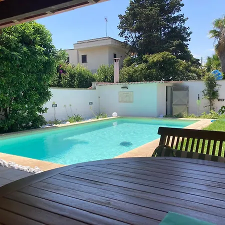 Carolina Villa