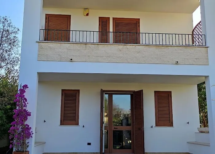 Villa Carolina Torre Specchia Ruggeri