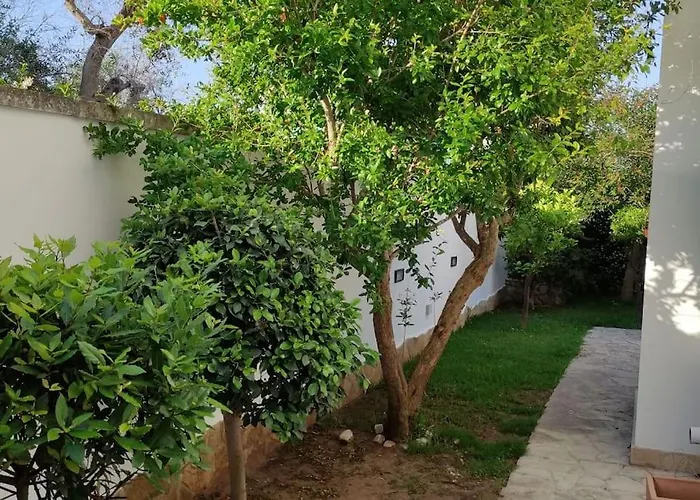 Carolina Villa Torre Specchia Ruggeri